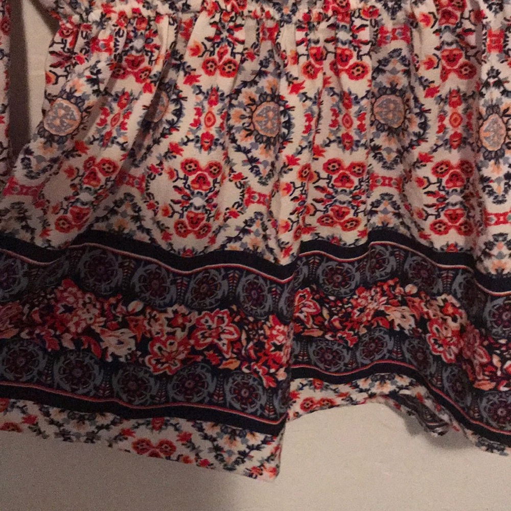 Romper - Picture 2 of 4